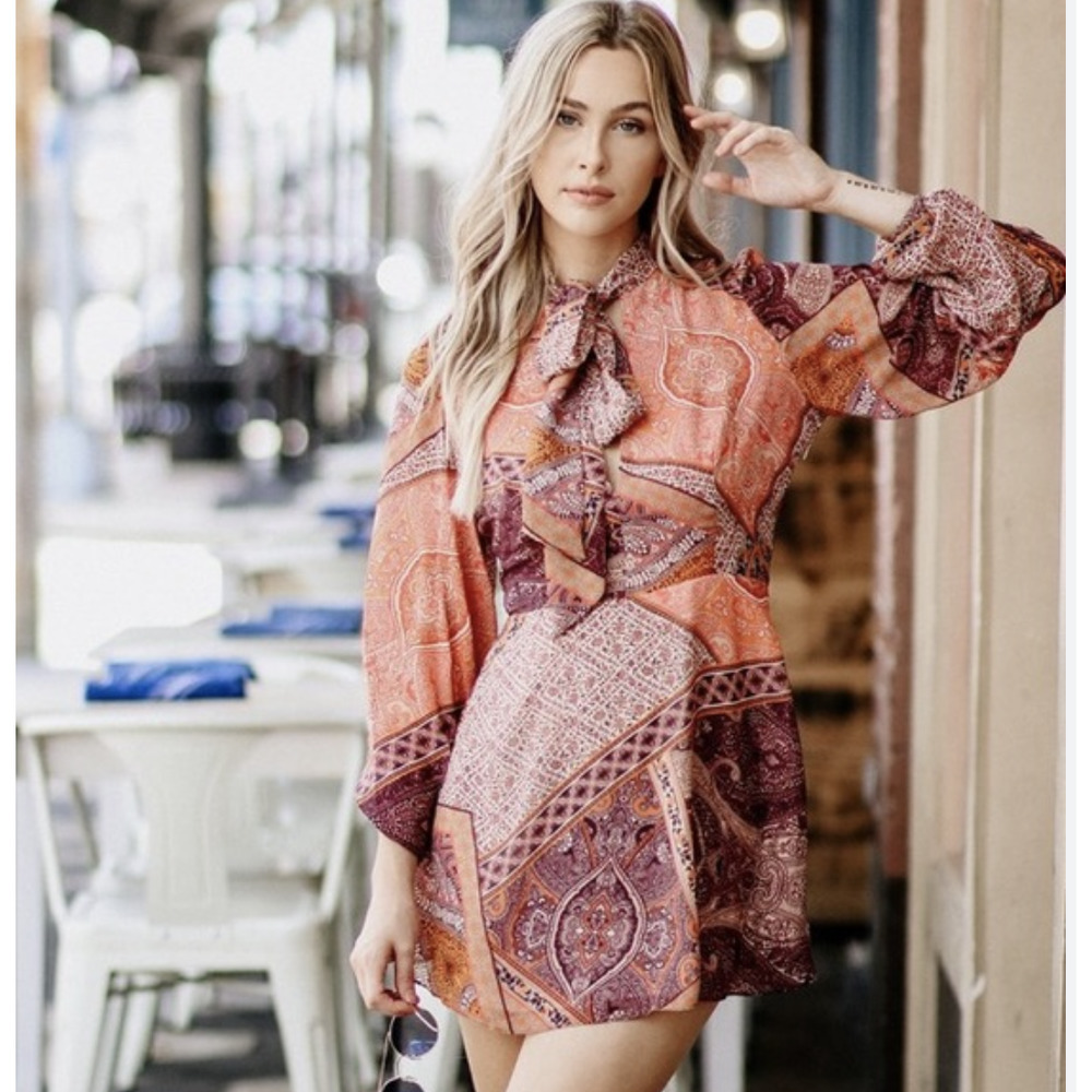 Divine Heritage Orchid Paisley Neck Tie Mini Dress